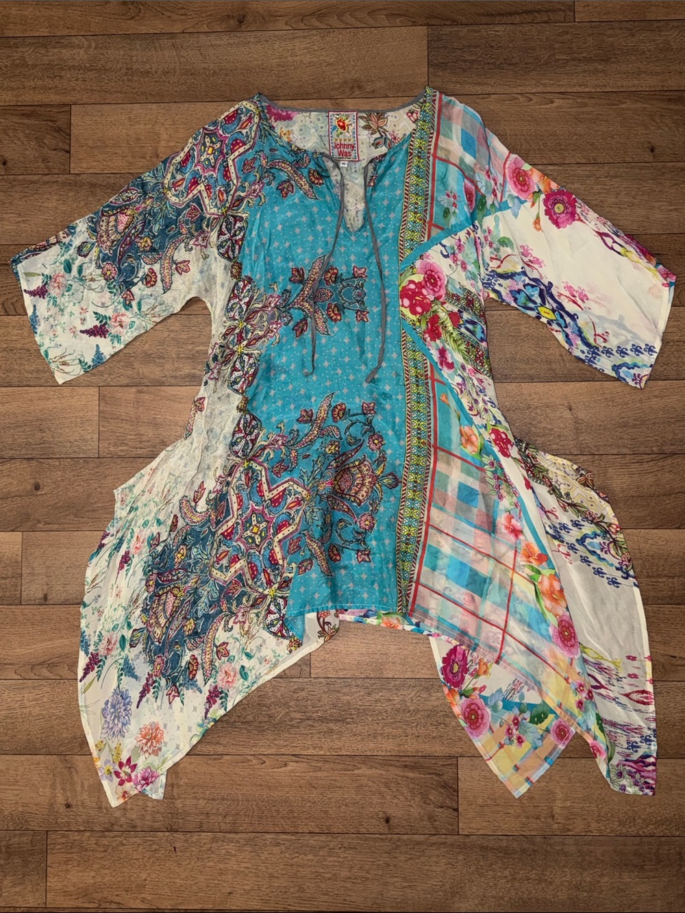 Johnny Was Size Medium Multicolor Pullover Keyhole Tunic W/ Side Slits Floral M